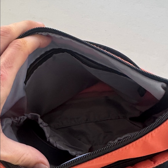 Crossbody bag with lots of pockets - Picture 4 of 6